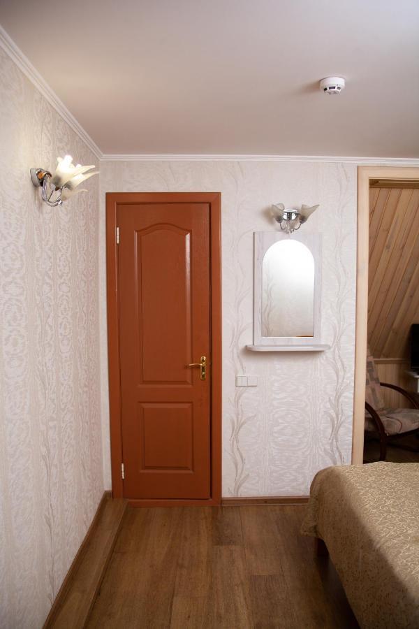 Piligrim 2 Hotel Николайев Екстериор снимка