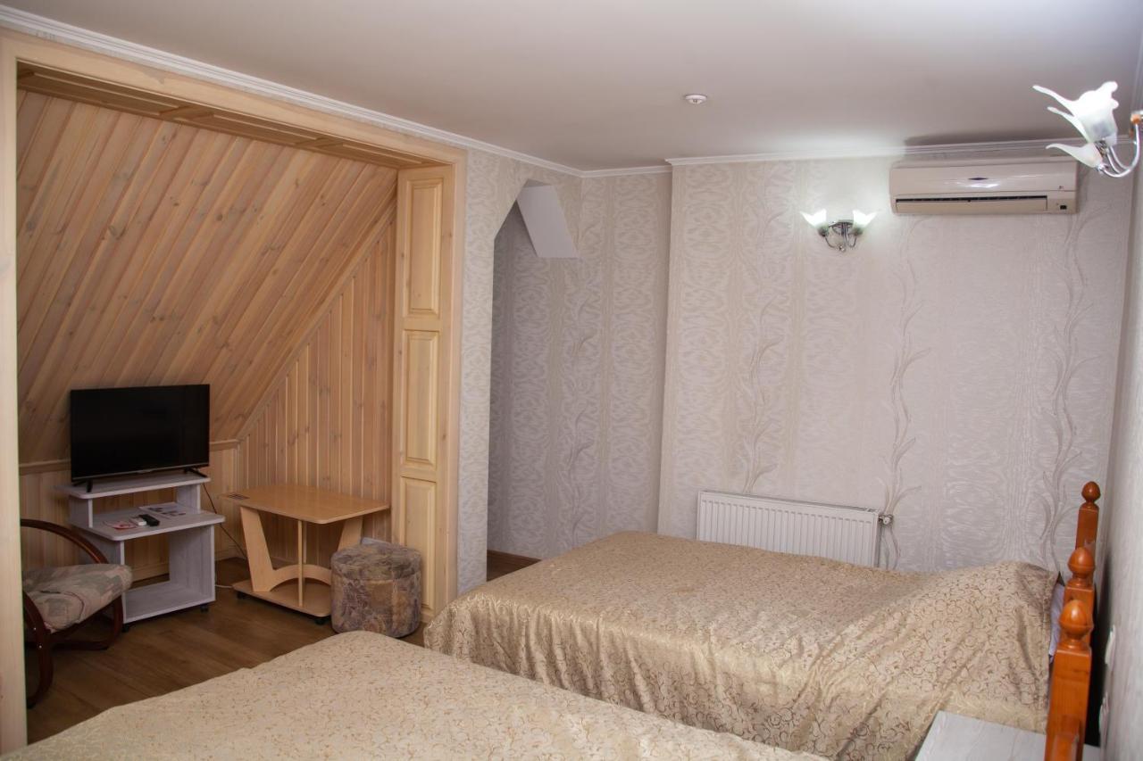 Piligrim 2 Hotel Николайев Екстериор снимка
